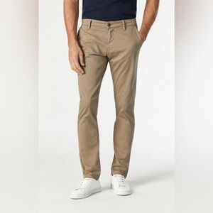 RVCA size 30, Mens Khaki Tan Chino straight leg pants